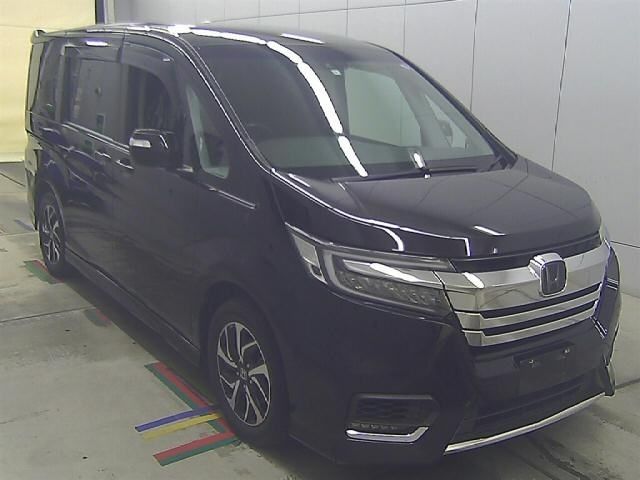 80068 HONDA STEP WAGON RP3 2018 г. (Honda Kansai)